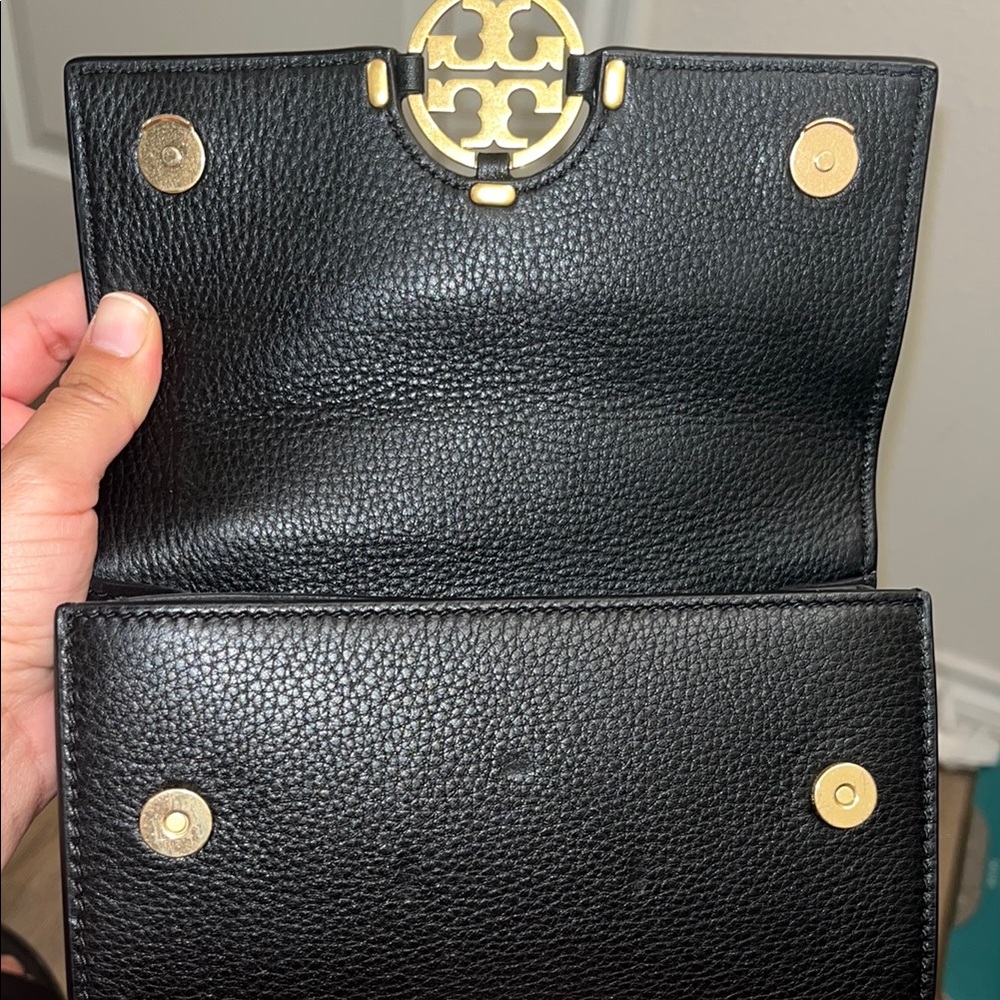 Tory Burch Black Leather Shoulder Bag authentic
BRAND NEW NEVER USED - Picture 6 of 9
